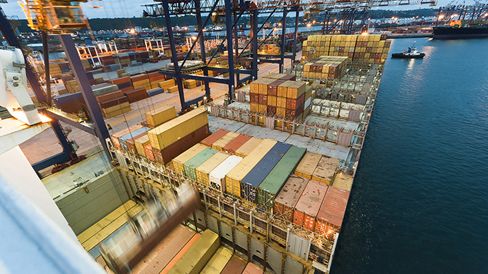 container-operation-in-port-durban-south-africa_md.jpg